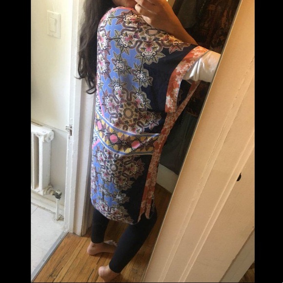 Beach coverup/ kimono - Picture 4 of 4